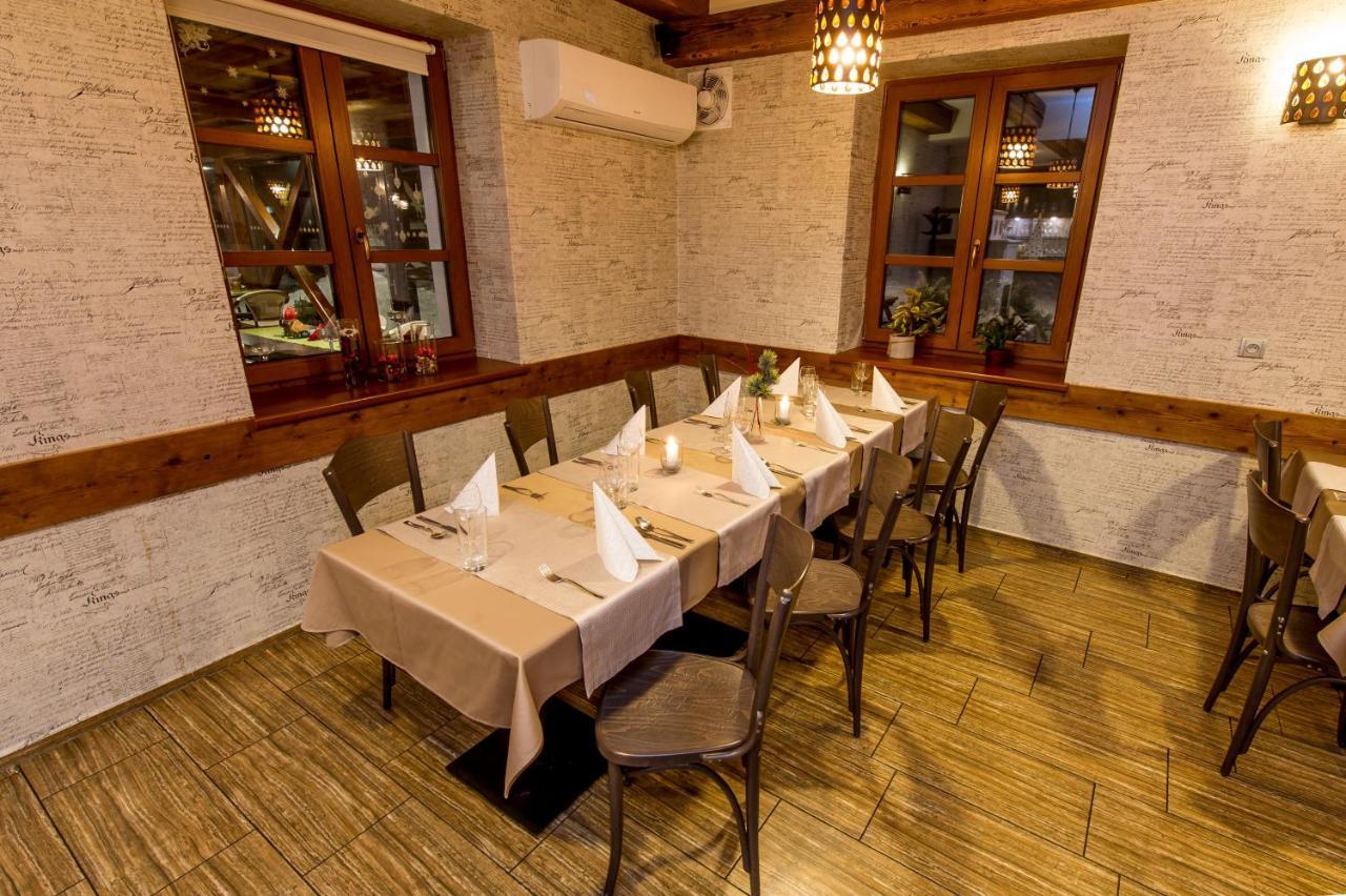 Restaurace A Penzion Bludovecek Luaran gambar